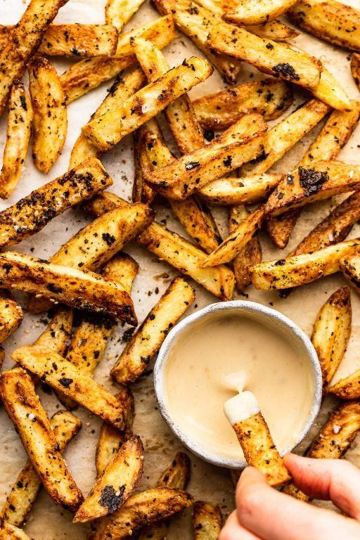 Seaweed Chips with Spicy Aioli