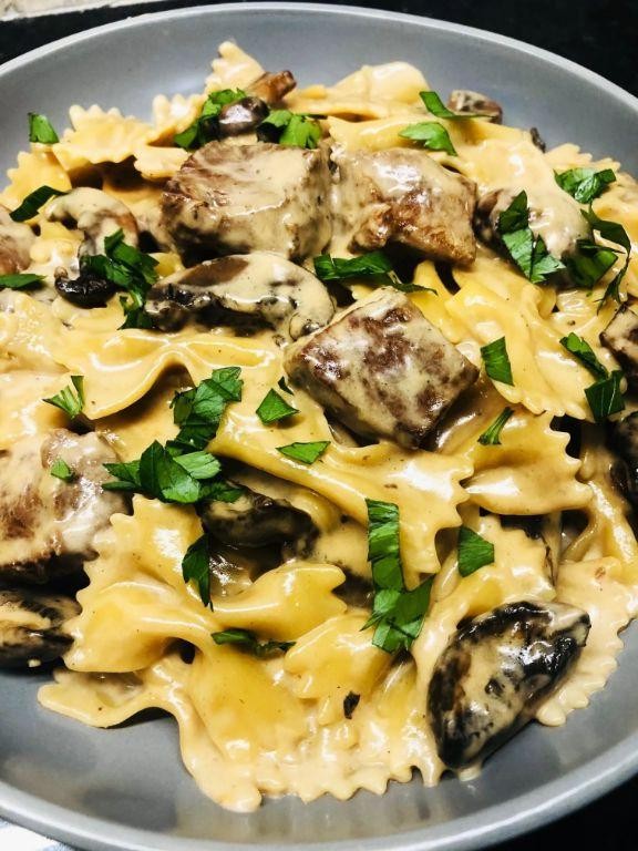 Shaved Steak and Mushroom Pasta