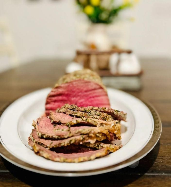 Simple Herb-Crusted Round Steak