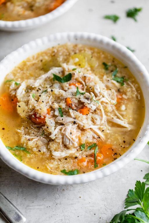 Slow Cooker Chicken and Quinoa Soup