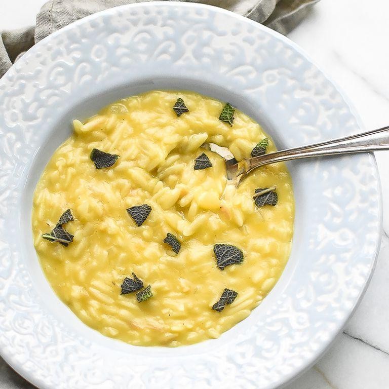 Smoked Gouda Cheesy Orzo with Crispy Sage