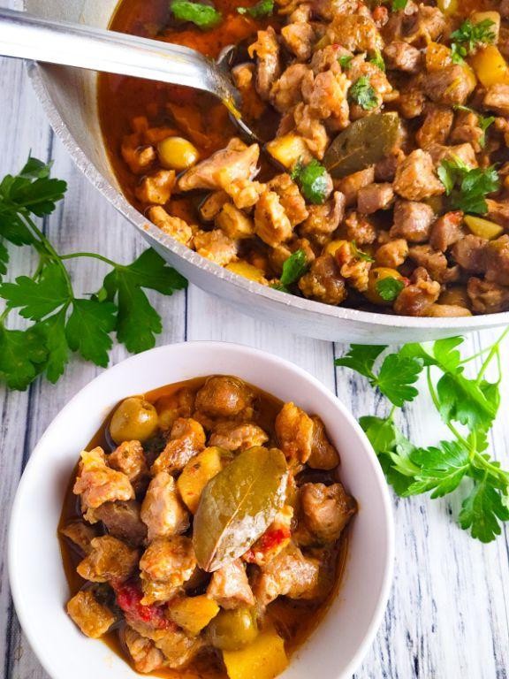 Smoked Ham and Garbanzo Bean Pasteles
