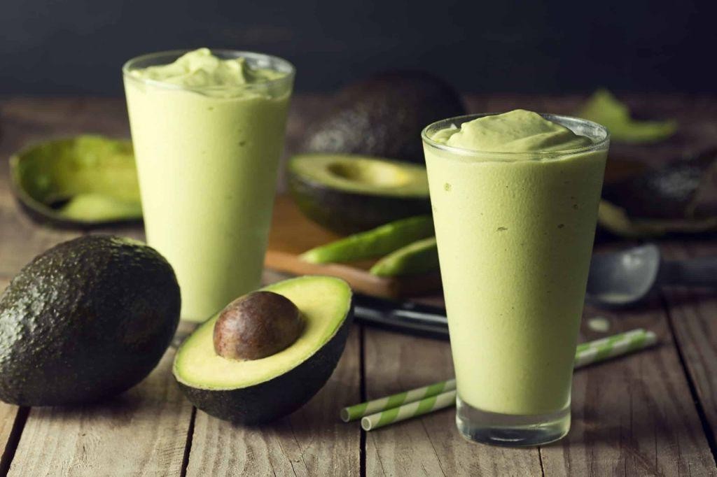 Spicy Avocado Ginger Smoothie