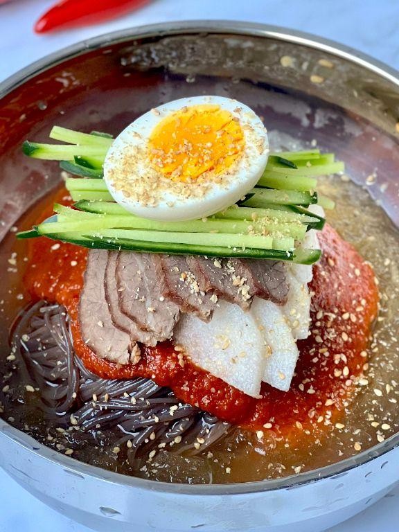 Spicy Cold Noodles (Bibim Naengmyeon)