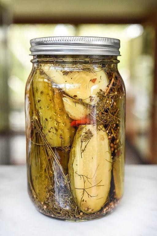 Spicy Garlic Pickled Cucumbers
