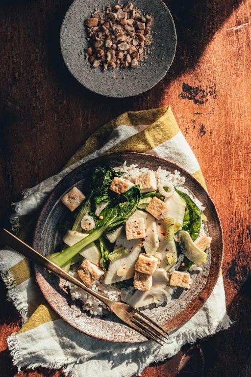 Spicy Tatsoi and Tofu Stir-Fry