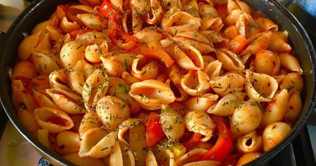 Spicy Tomato Basil Conchiglie