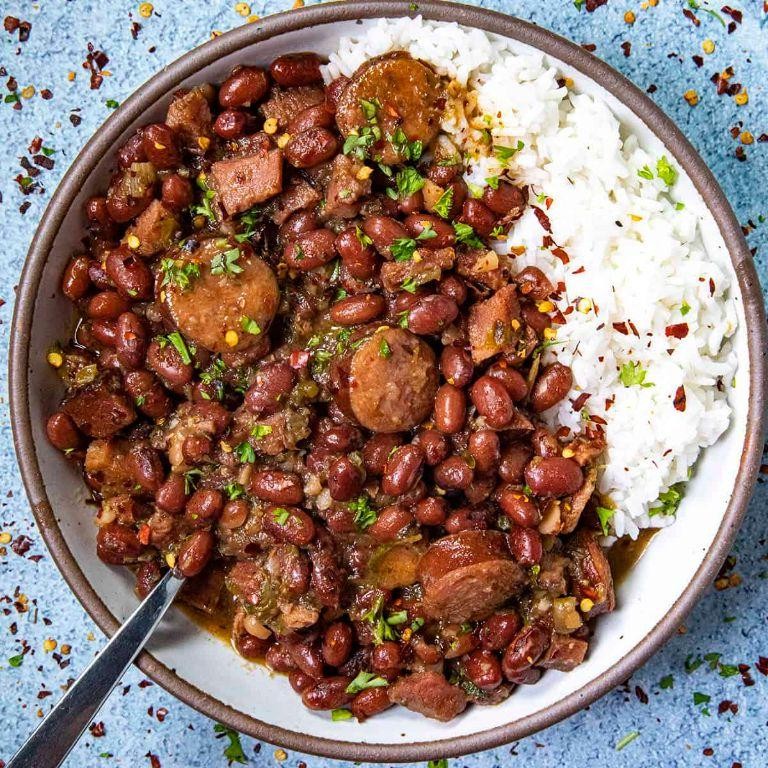 Spicy red beans and rice with jalapeños