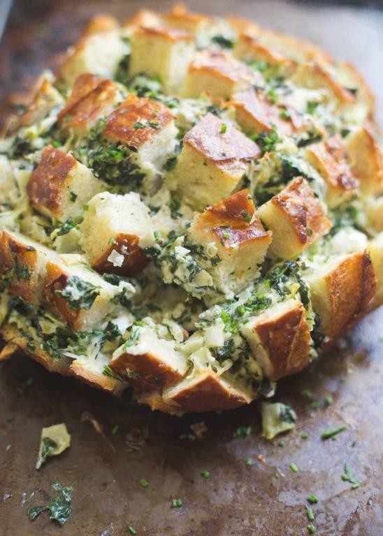 Spinach Artichoke Pull Apart Bread