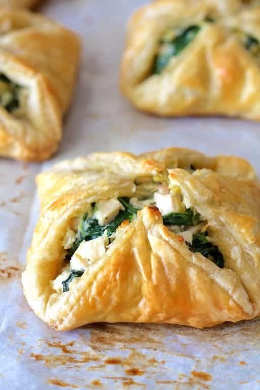 Spinach and Chicken Puff Pastry Parcels