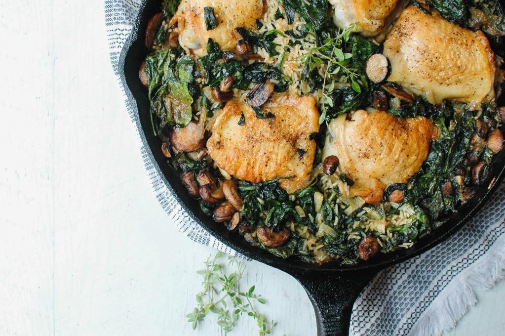Spinach and Mushroom Chicken and Rice Skillet