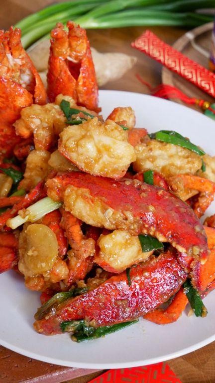 Stir-Fried Cantonese Lobster with Ginger and Scallions
