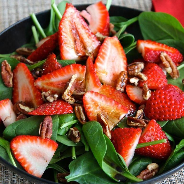 Strawberry Spinach Salad with Balsamic Glaze