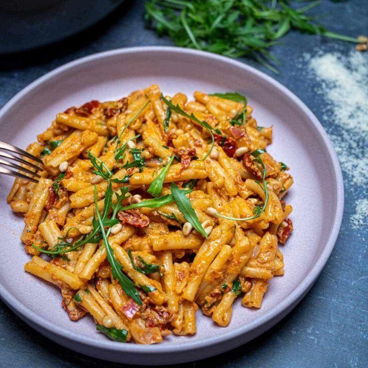 Sun-Dried Tomato and Goat Cheese Pasta