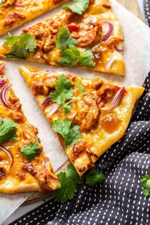 Tandoori Chicken Pizza with Red Onions