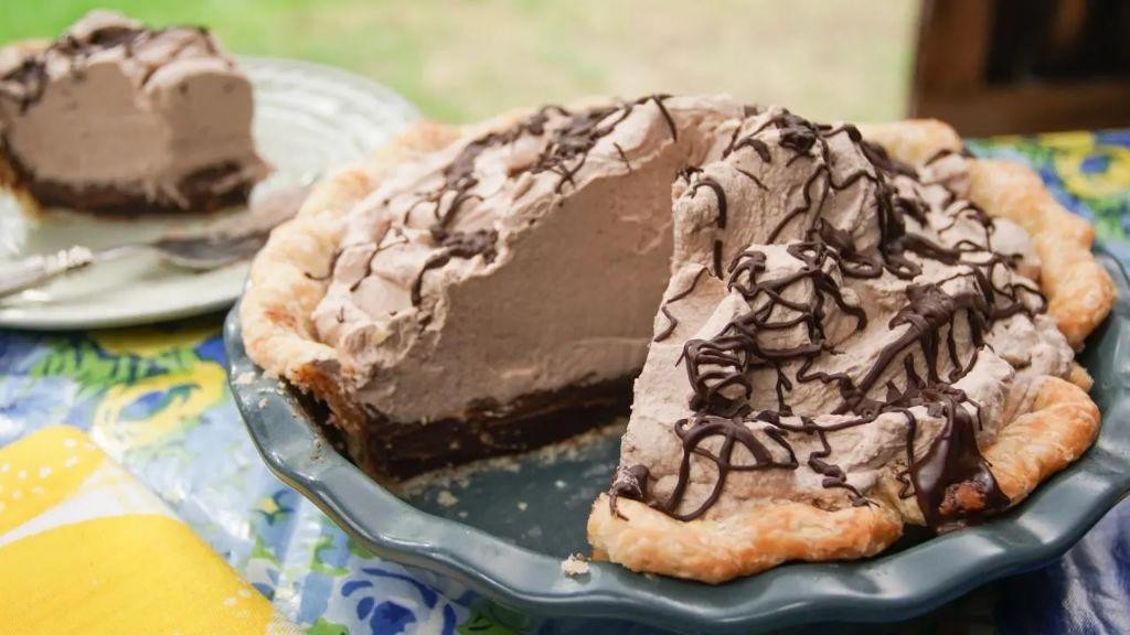 Triple Chocolate Cream Pie with Ganache Drizzle