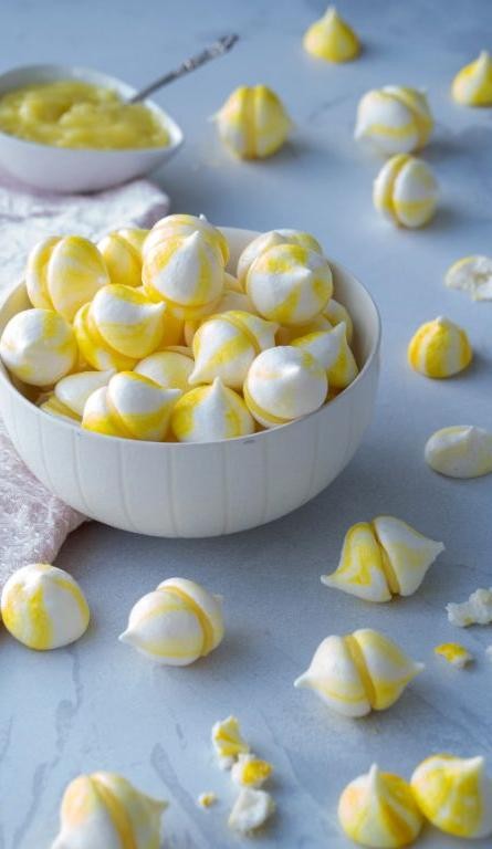 Vegan Lemon Meringue Cookies