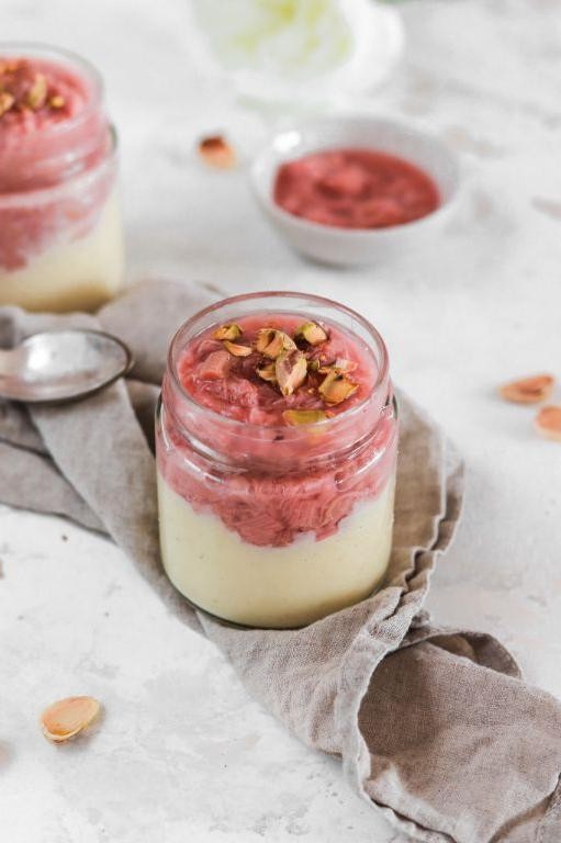 Vegan Rhubarb and Vanilla Custard