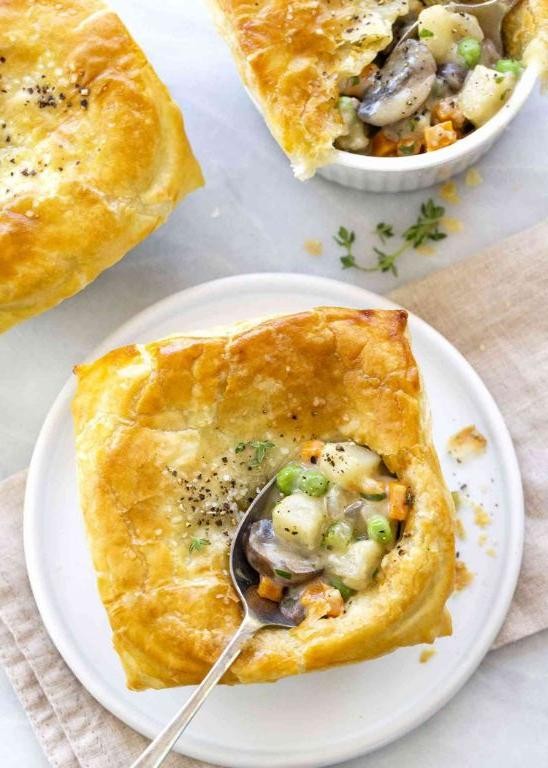 Vegetarian Pot Pie with Puff Pastry
