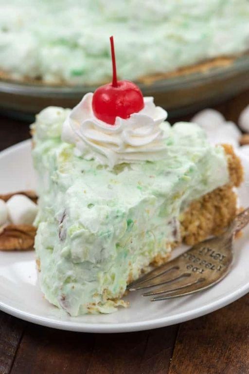 Watergate Salad with Crushed Graham Crackers