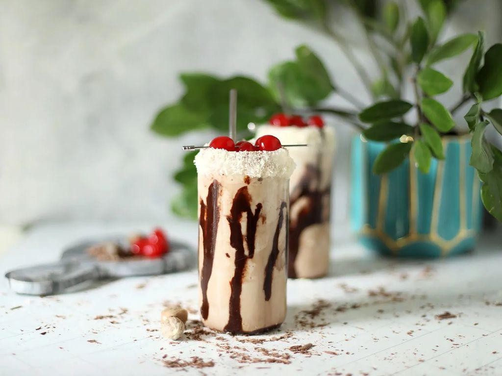 White Russian-Inspired Bushwacker