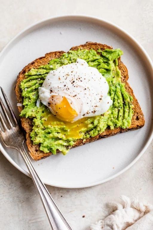 Whole Grain Toast with Avocado and Egg