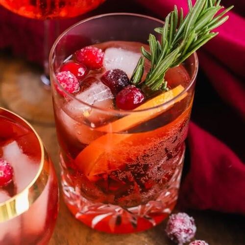 Winter Spritz with Prosecco and Cranberry