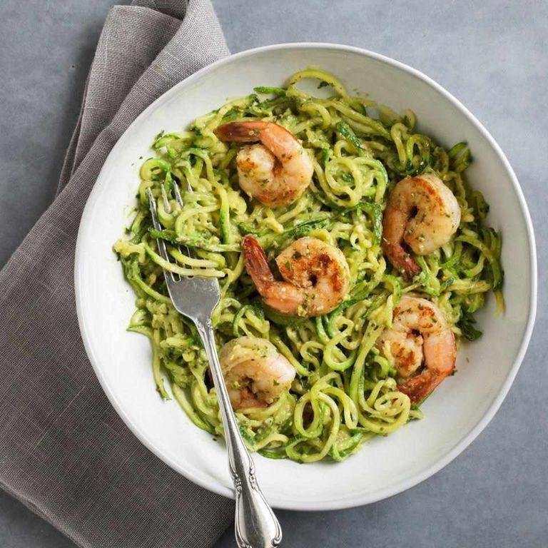 Zucchini Noodles with Shrimp and Pesto