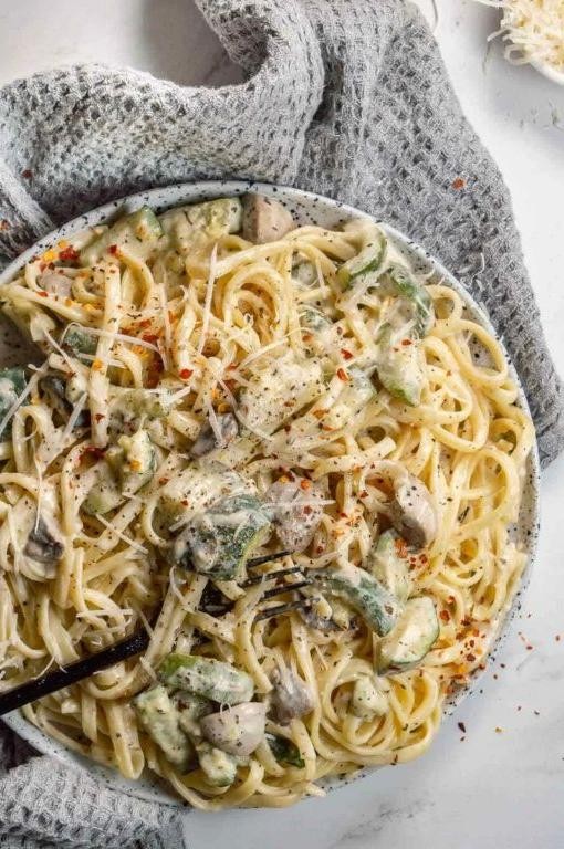 Zucchini Pasta Alfredo with Mushrooms
